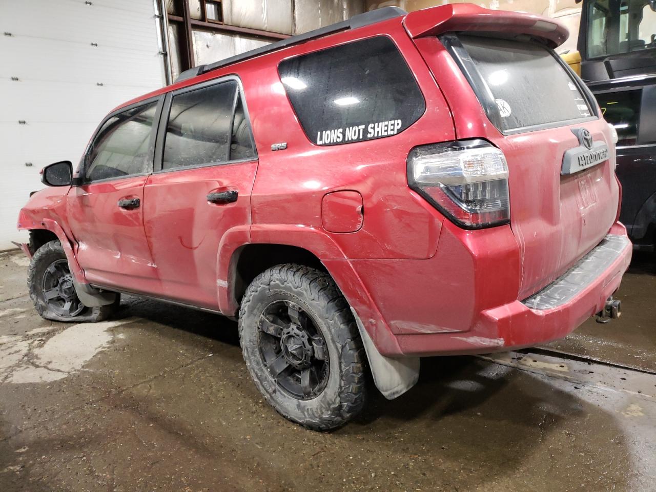 Изображение 2 2014 TOYOTA 4RUNNER SR5 2014 с VIN JTEBU5JR6E5199942