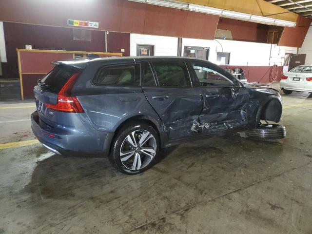 Image 3 of 2023 VOLVO V60 CROSS COUNTRY PLUS 2023 with VIN YV4L12WZ5P2106404