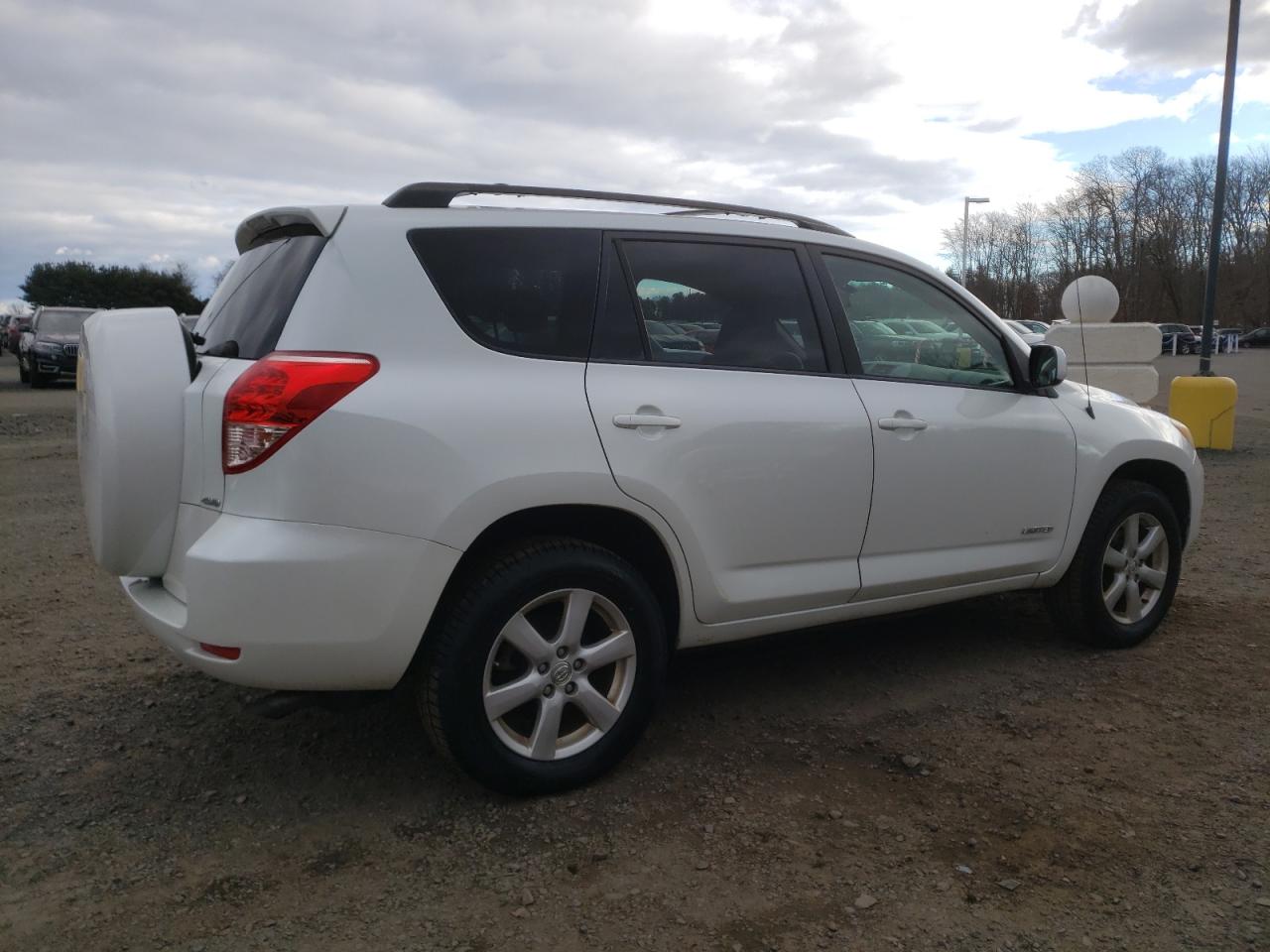 Изображение 3 2007 TOYOTA RAV4 LIMITED 2007 с VIN JTMBK31V475014804