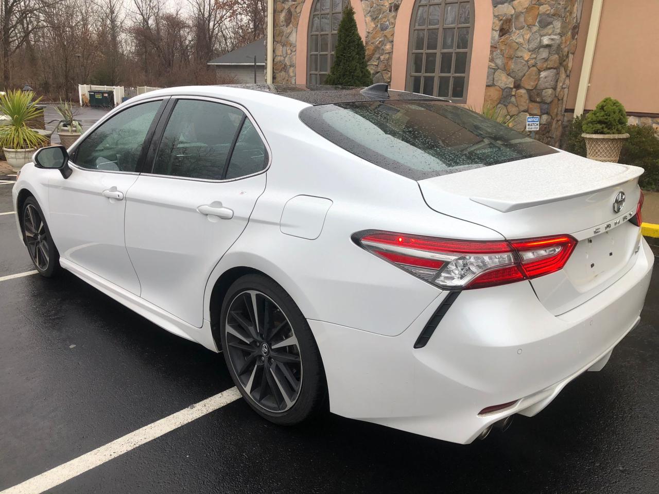 Image 2 of 2018 TOYOTA CAMRY XSE 2018 with VIN 4T1B61HKXJU055452