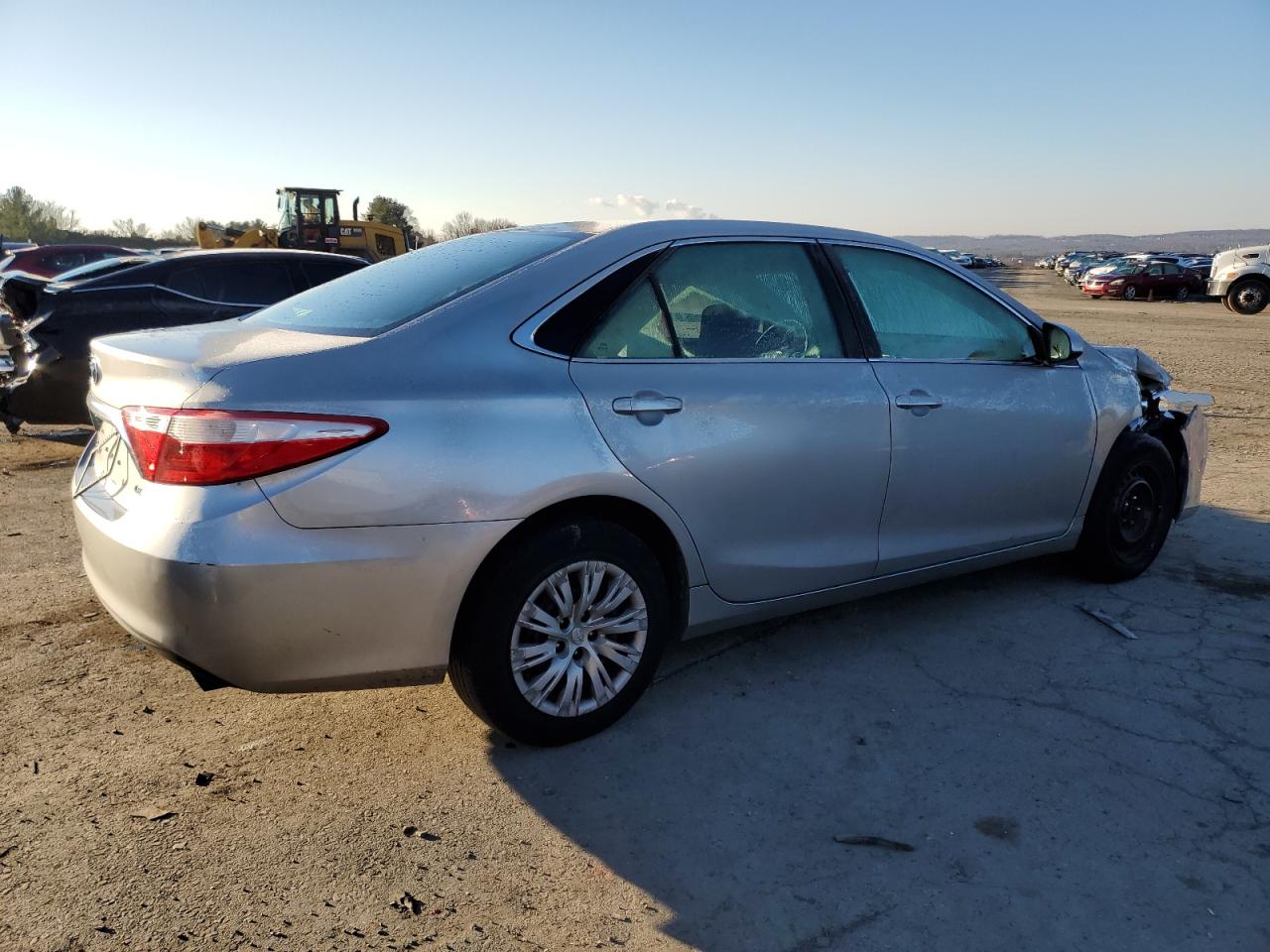 Obraz 3 z 2016 TOYOTA CAMRY LE 2016 z VIN 4T4BF1FKXGR521088