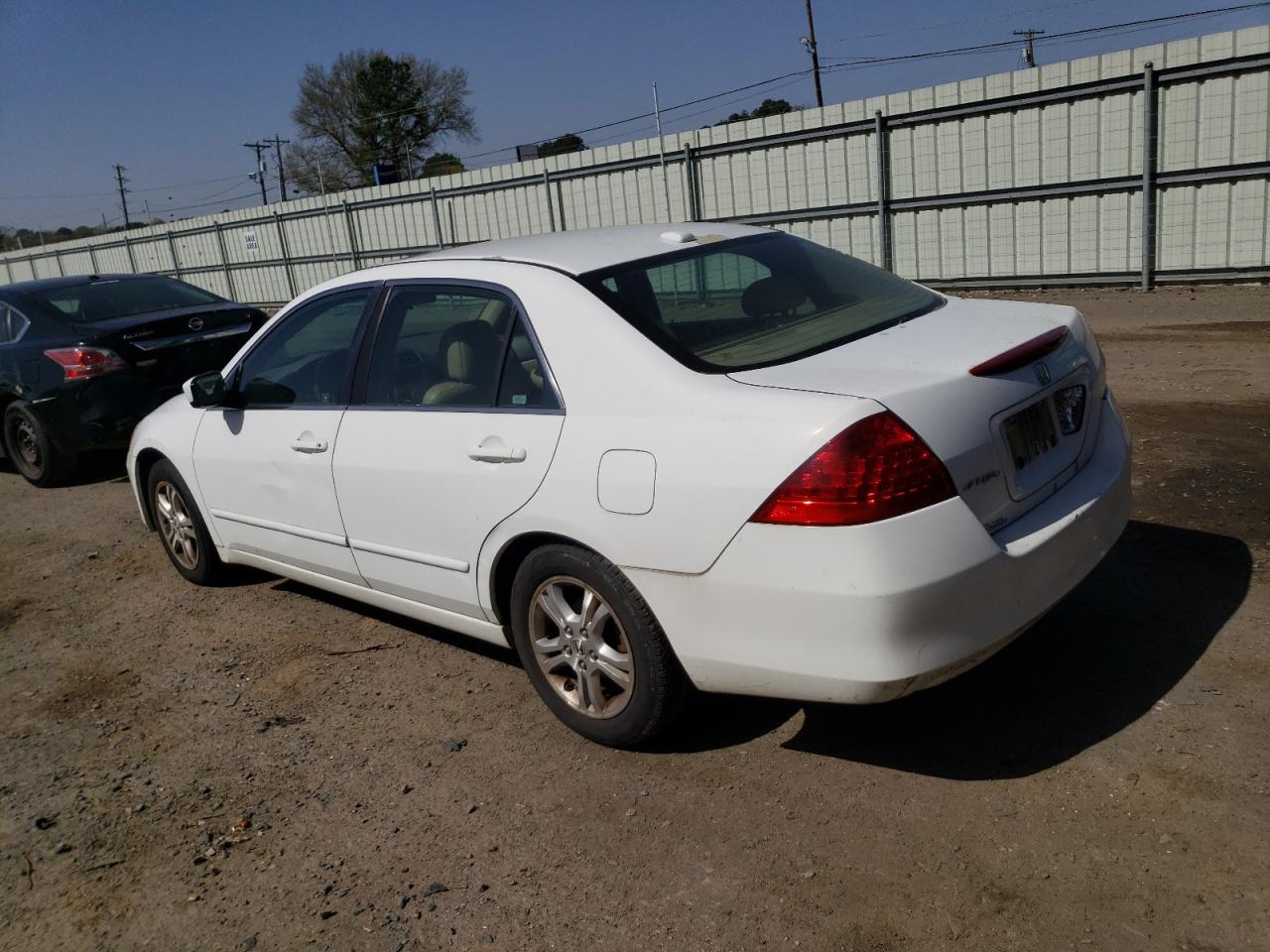 Image 2 of 2006 HONDA ACCORD EX 2006 with VIN 1HGCM56846A086428