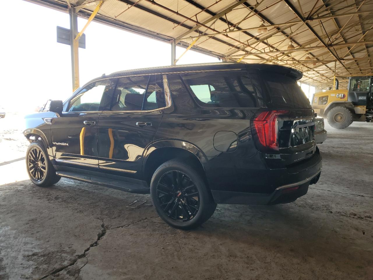 Obraz 2 z 2021 GMC YUKON SLT 2021 z VIN 1GKS1BKD7MR409913
