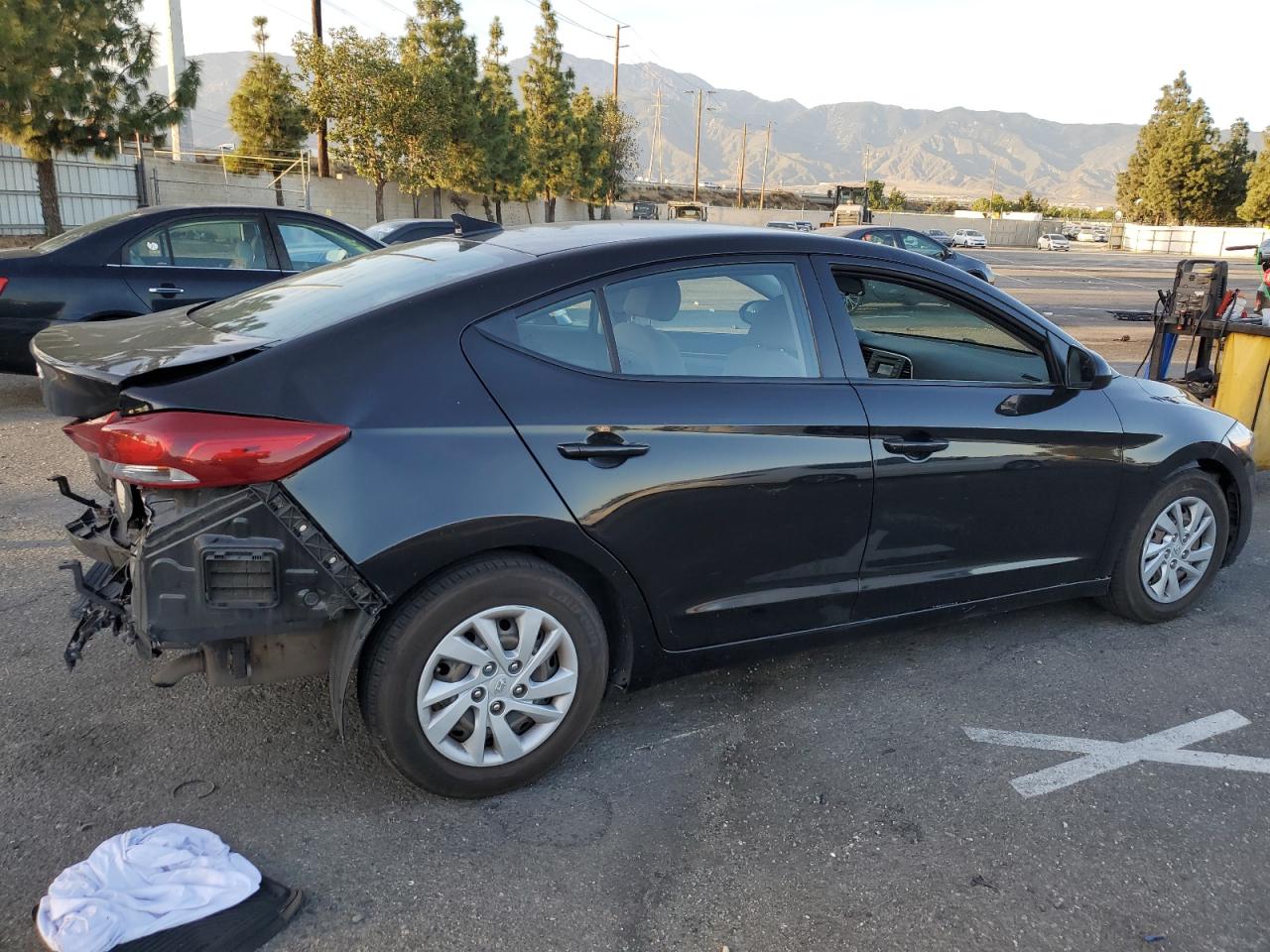 Image 3 of 2017 HYUNDAI ELANTRA SE 2017 with VIN 5NPD74LF0HH209872