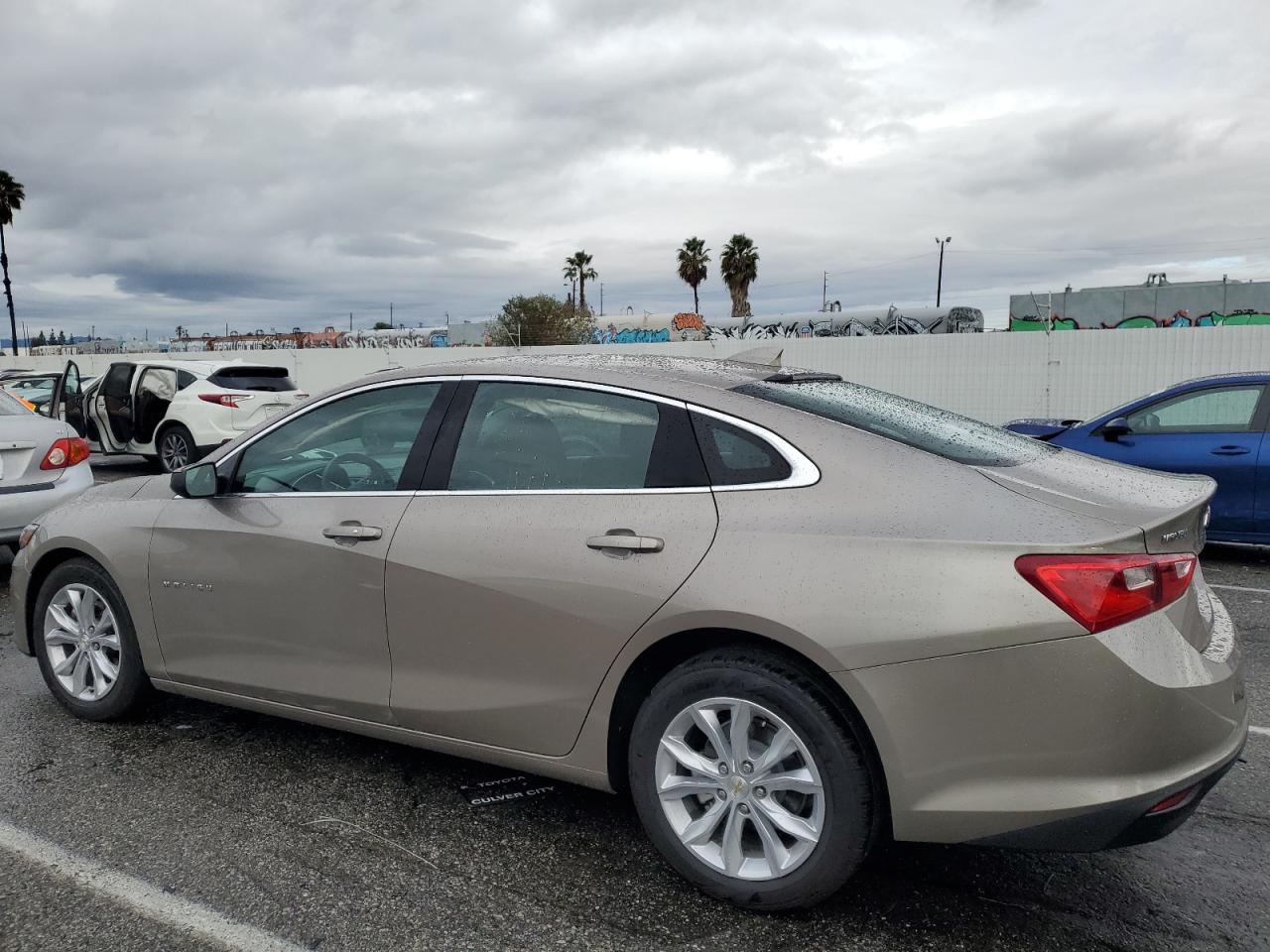 Изображение 2 2023 CHEVROLET MALIBU LT 2023 с VIN 1G1ZD5ST5PF190961