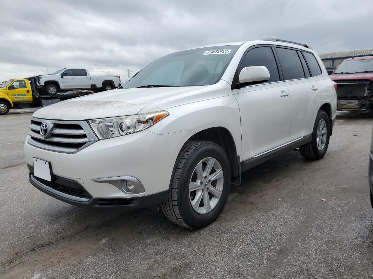 Изображение 2013 TOYOTA HIGHLANDER BASE 2013