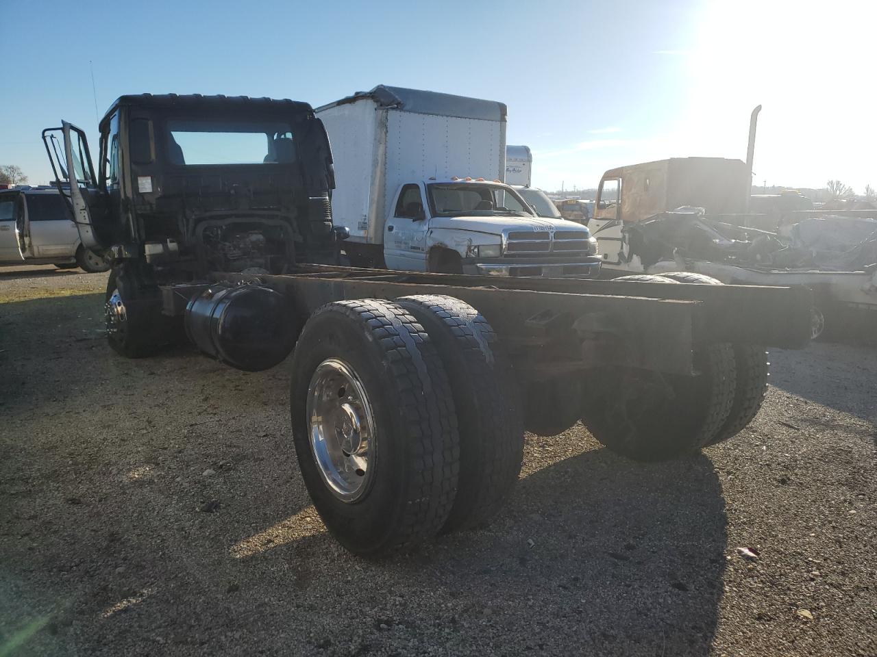 Image 2 of 2006 NISSAN DIESEL UD3300  2006 with VIN JNAPC80L46AR55064