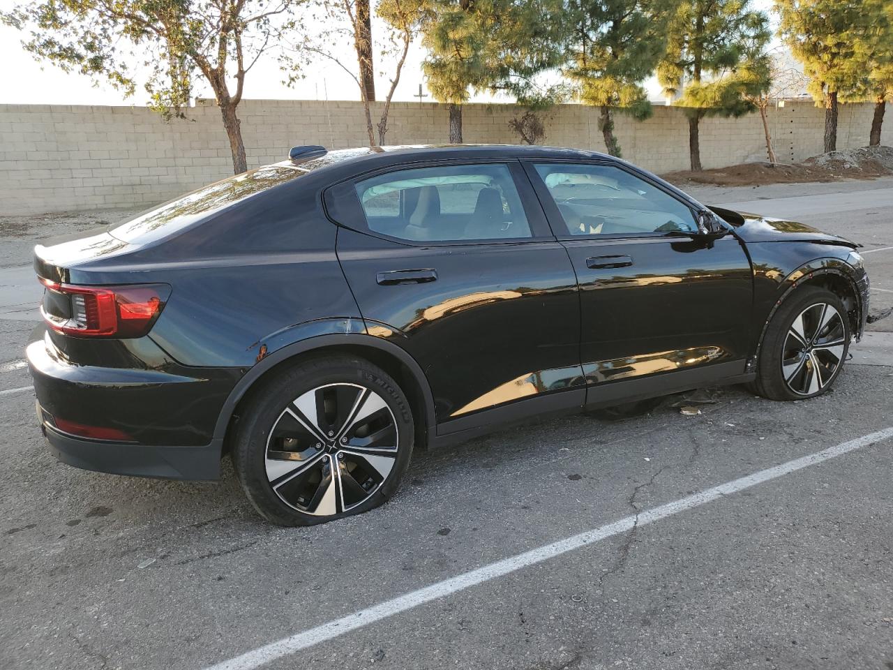 Obraz 3 z 2023 POLESTAR 2  2023 z VIN YSMED3KA2PL147810