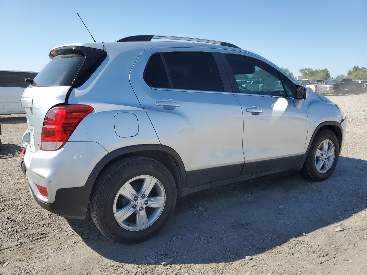 Image 3 of 2019 CHEVROLET TRAX 1LT 2019 with VIN KL7CJLSB5KB920723