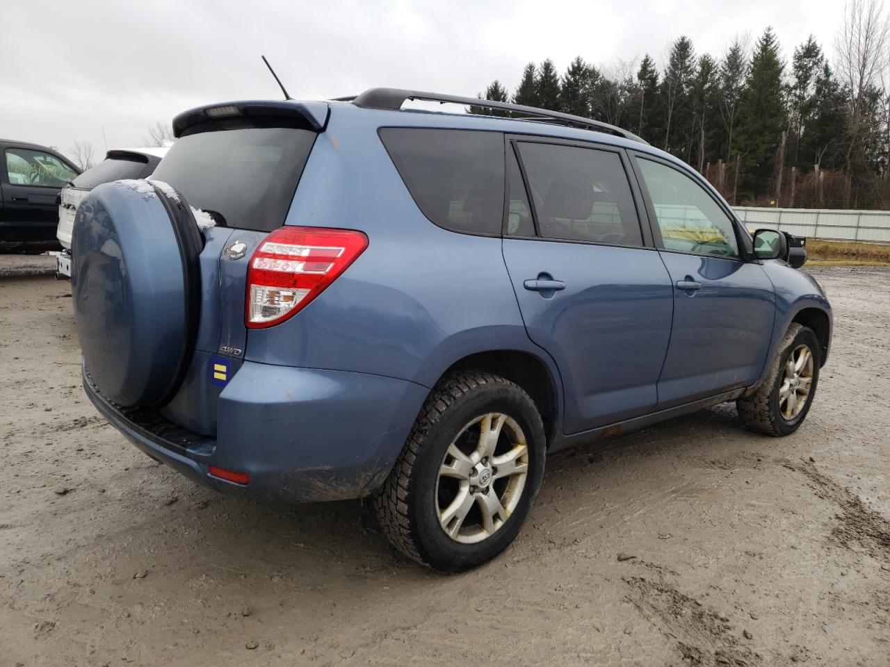 Image 3 of 2011 TOYOTA RAV4  2011 with VIN 2T3BF4DV5BW105667