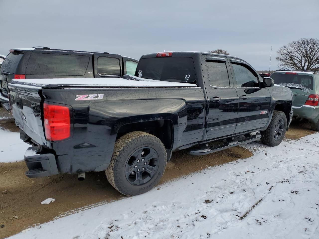 Изображение 3 2015 CHEVROLET SILVERADO K1500 LT 2015 с VIN 1GCVKREC3FZ409654