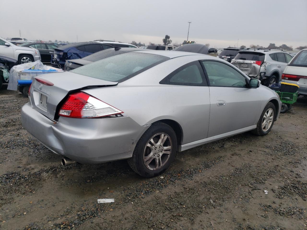 Image 3 of 2007 HONDA ACCORD LX 2007 with VIN 1HGCM72367A021295
