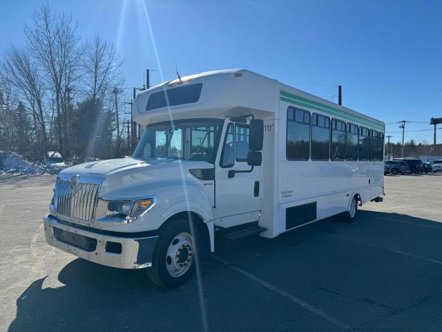 Obraz 2 z 2013 IC CORPORATION 3000 AC 2013 z VIN 5WEXWSKK0DH333293