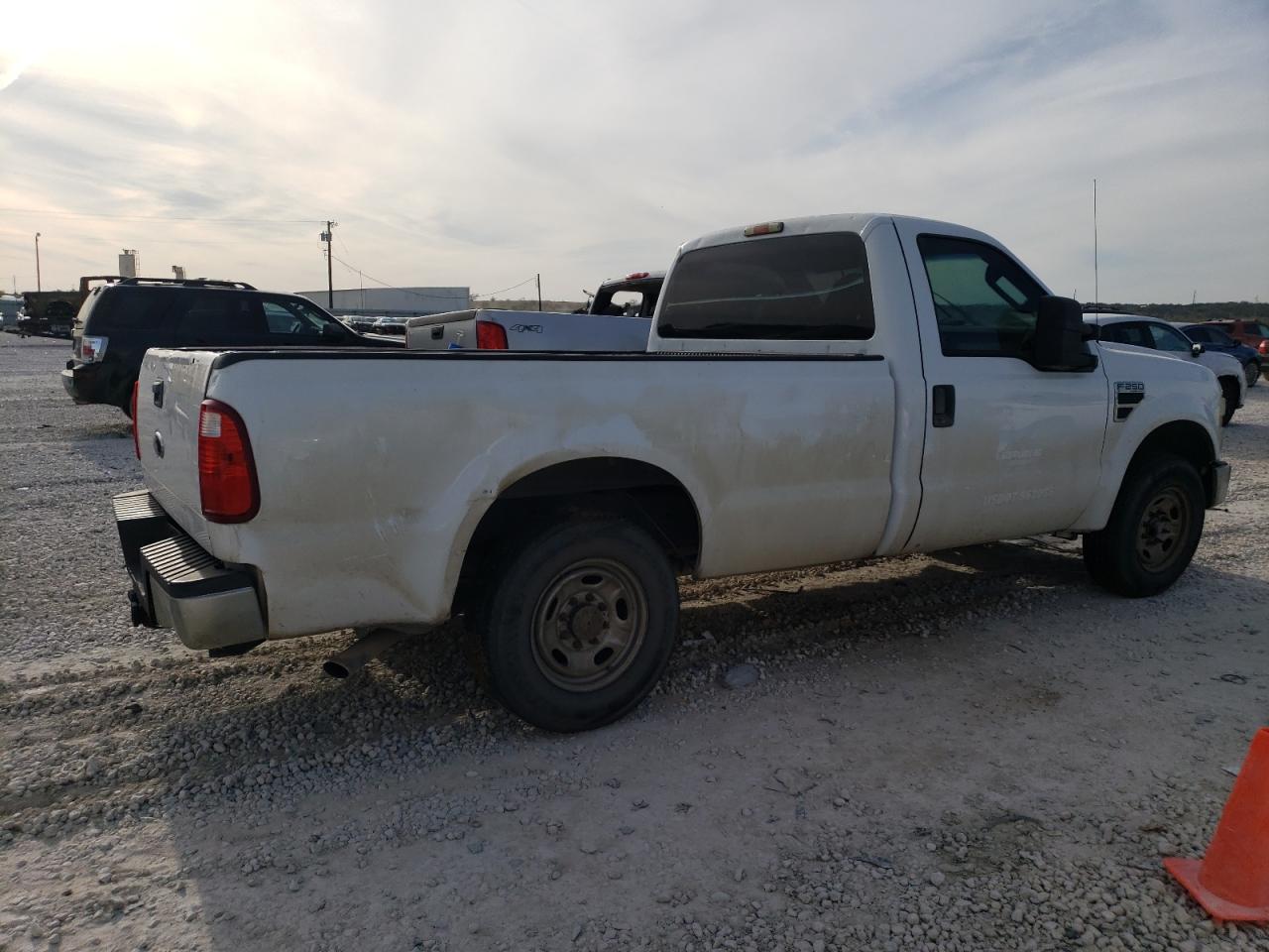 Изображение 3 2010 FORD F250 SUPER DUTY 2010 с VIN 1FTNF2A52AEA61994