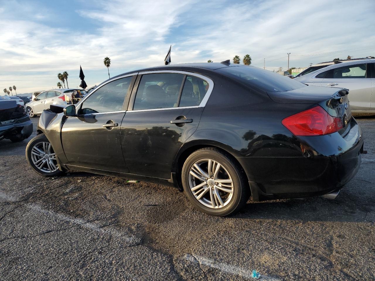 Obraz 2 z 2011 INFINITI G25 BASE 2011 z VIN JN1DV6AP9BM602282