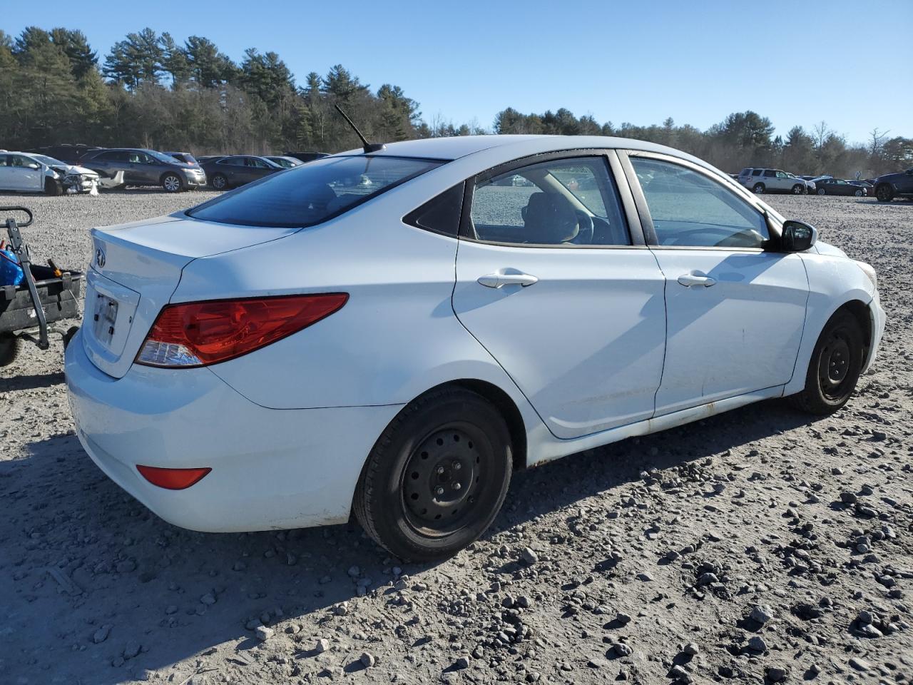 Image 3 of 2013 HYUNDAI ACCENT GLS 2013 with VIN KMHCT4AE1DU480811