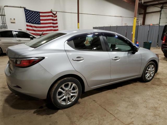 Obraz 3 z 2017 TOYOTA YARIS IA  2017 z VIN 3MYDLBYV2HY167936