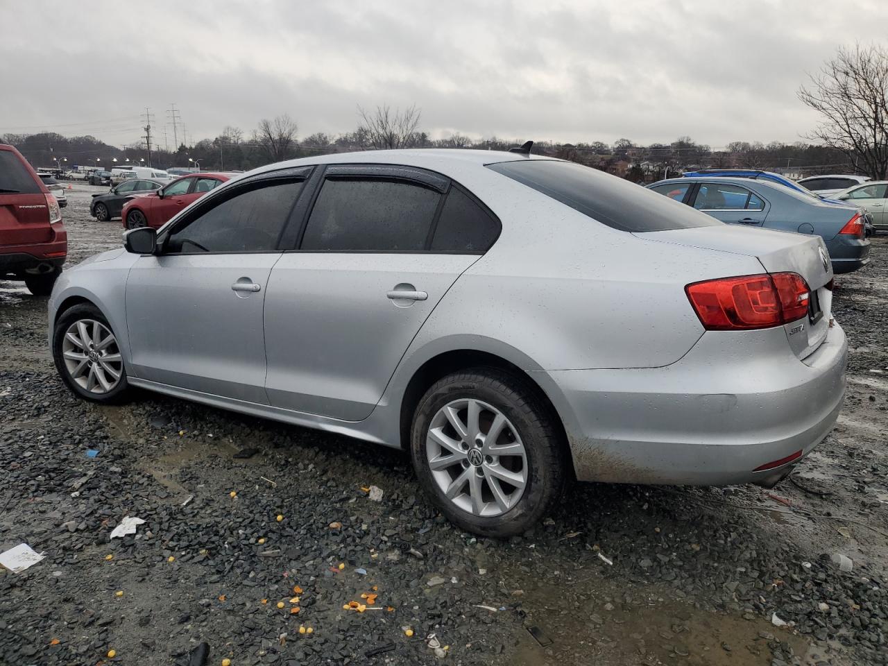 Image 2 of 2012 VOLKSWAGEN JETTA SE 2012 with VIN 3VWDP7AJXCM067121