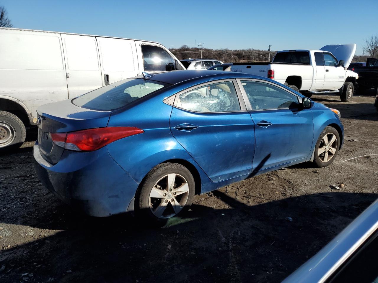Image 3 of 2013 HYUNDAI ELANTRA GLS 2013 with VIN KMHDH4AE6DU956931