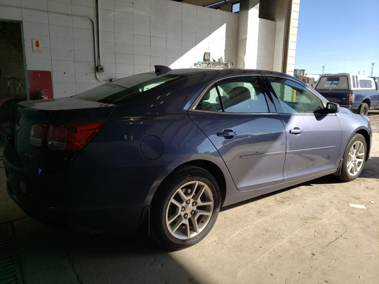 Image 3 of Chevrolet Malibu 1Lt 2015 with VIN 1G11C5SL7FF340292