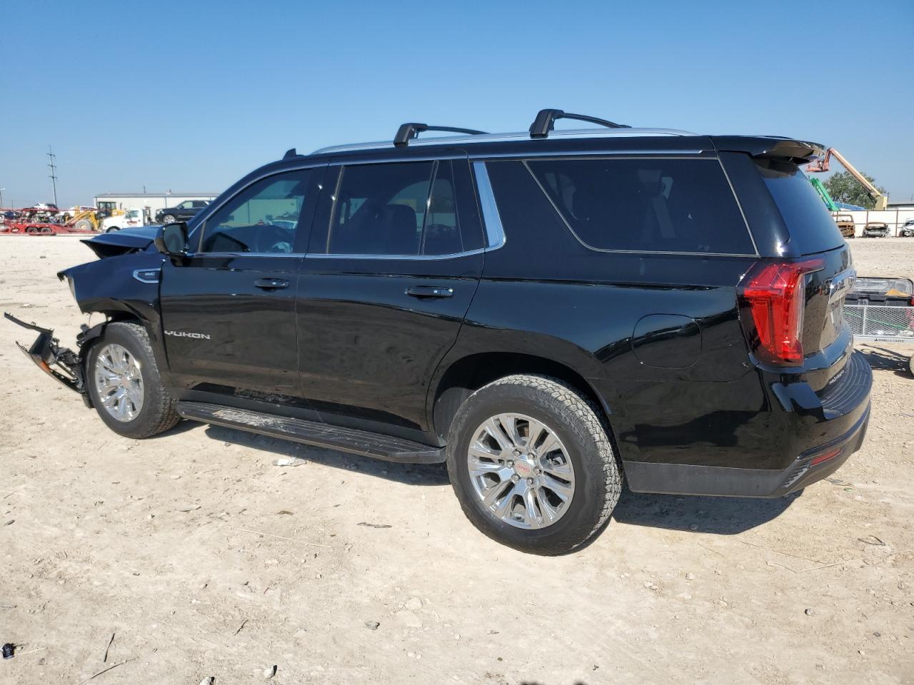 Image 2 of 2021 GMC YUKON SLE 2021 with VIN 1GKS1AKD2MR422403