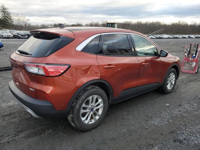 Image 3 of 2020 FORD ESCAPE SE 2020 with VIN 1FMCU9G61LUA45599