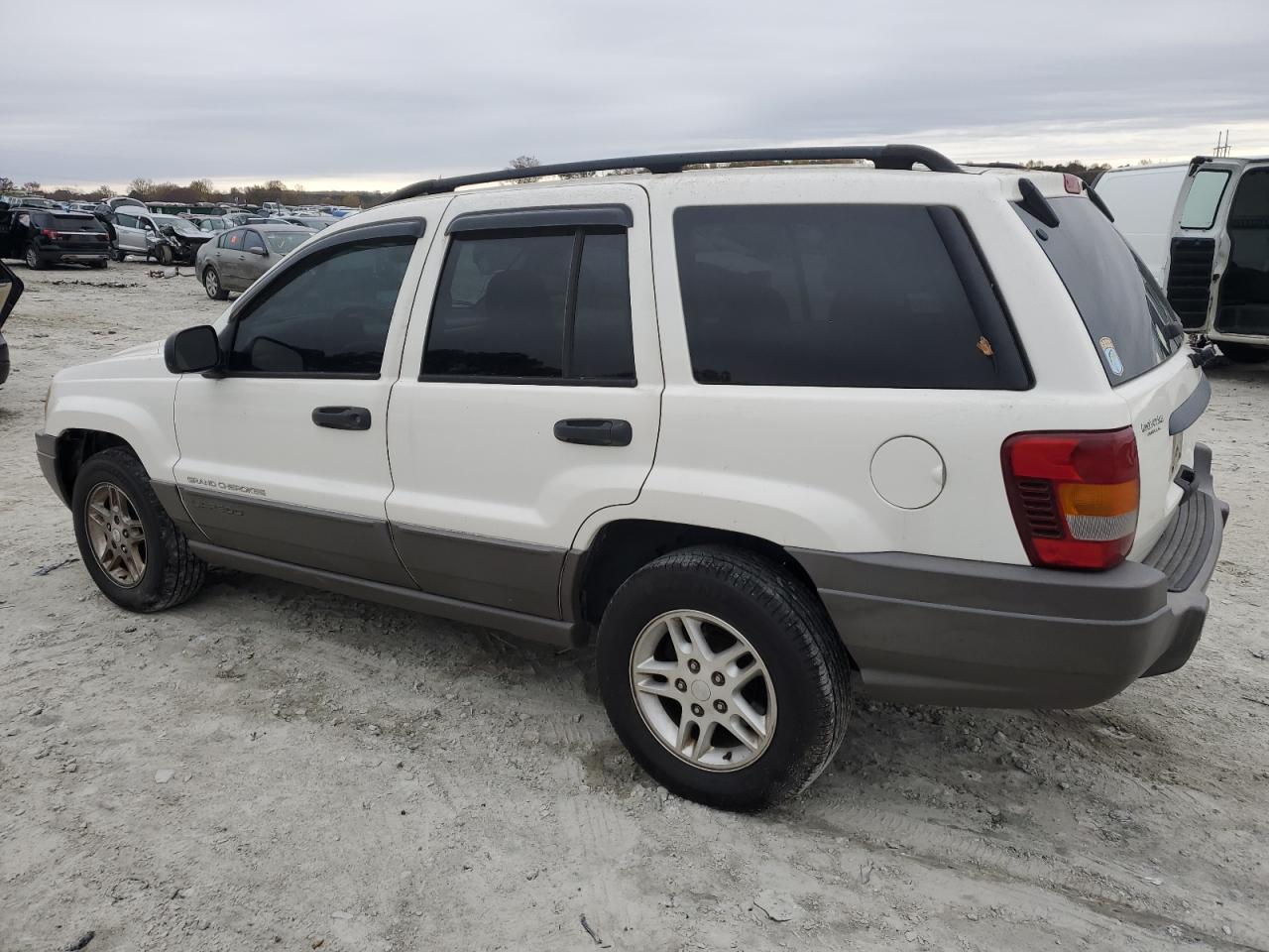 Image 2 of 2004 JEEP GRAND CHEROKEE LAREDO 2004 with VIN 1J4GW48S34C171804