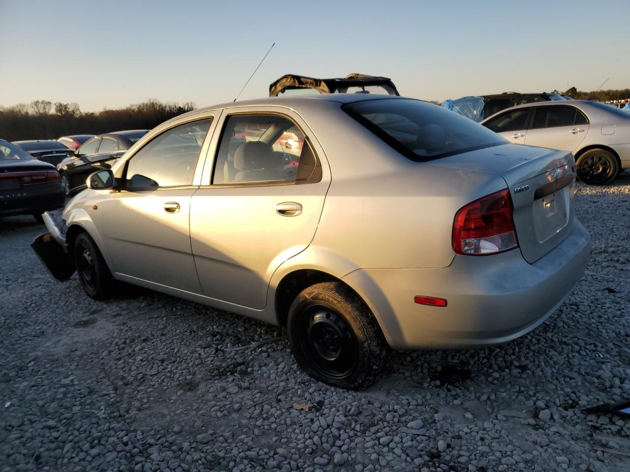Image 2 of 2004 CHEVROLET AVEO  2004 with VIN KL1TD52624B122246