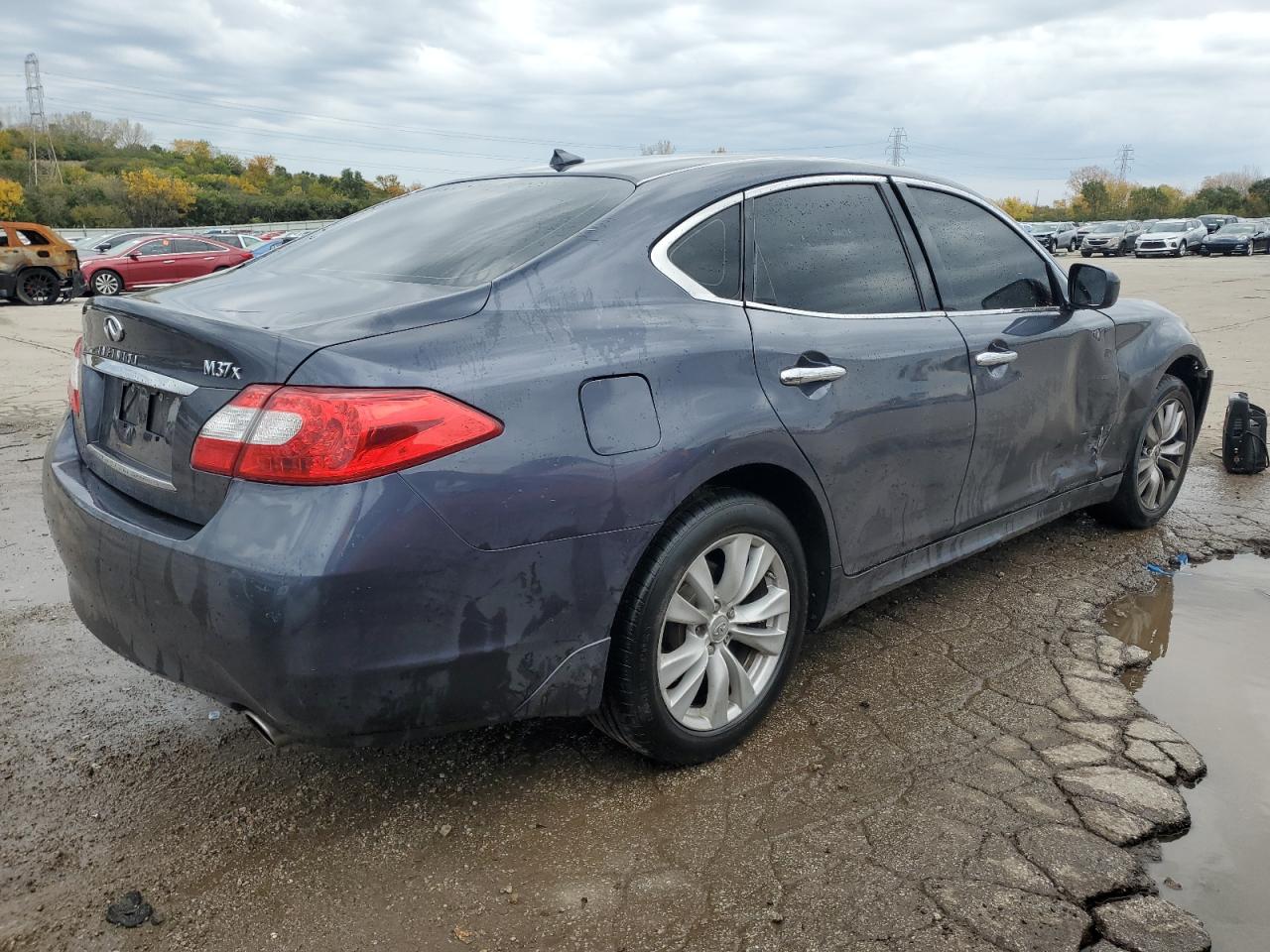 Image 3 of 2011 INFINITI M37 X 2011 with VIN JN1BY1AR6BM375846