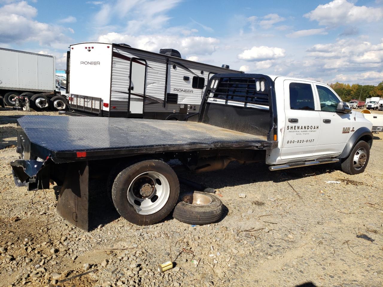 Изображение 3 2018 RAM 4500  2018 с VIN 3C7WRKFL7JG352201