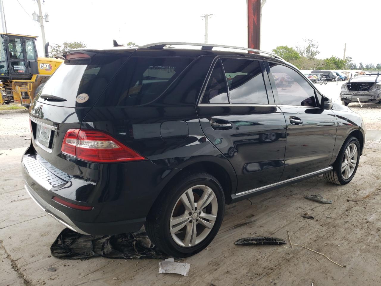 Изображение 3 Mercedes-Benz Ml 350 2013 с VIN 4JGDA5JB4DA147655