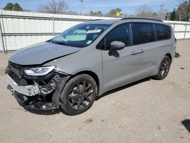 Image 1 of 2023 CHRYSLER PACIFICA TOURING L 2023 with VIN 2C4RC1BG0PR617882