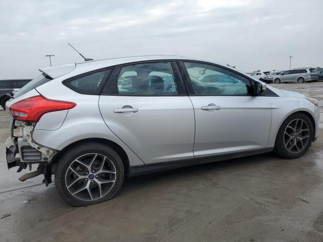 Obraz 3 z 2017 FORD FOCUS SEL 2017 z VIN 1FADP3M25HL283764