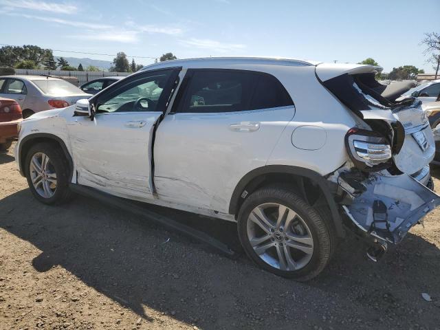 Image 2 of 2018 MERCEDES-BENZ GLA 250 4MATIC 2018 with VIN WDCTG4GB2JJ501291