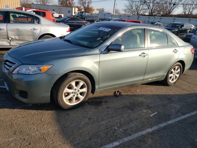 Obraz 1 z 2011 TOYOTA CAMRY BASE 2011 z VIN 4T4BF3EKXBR127550