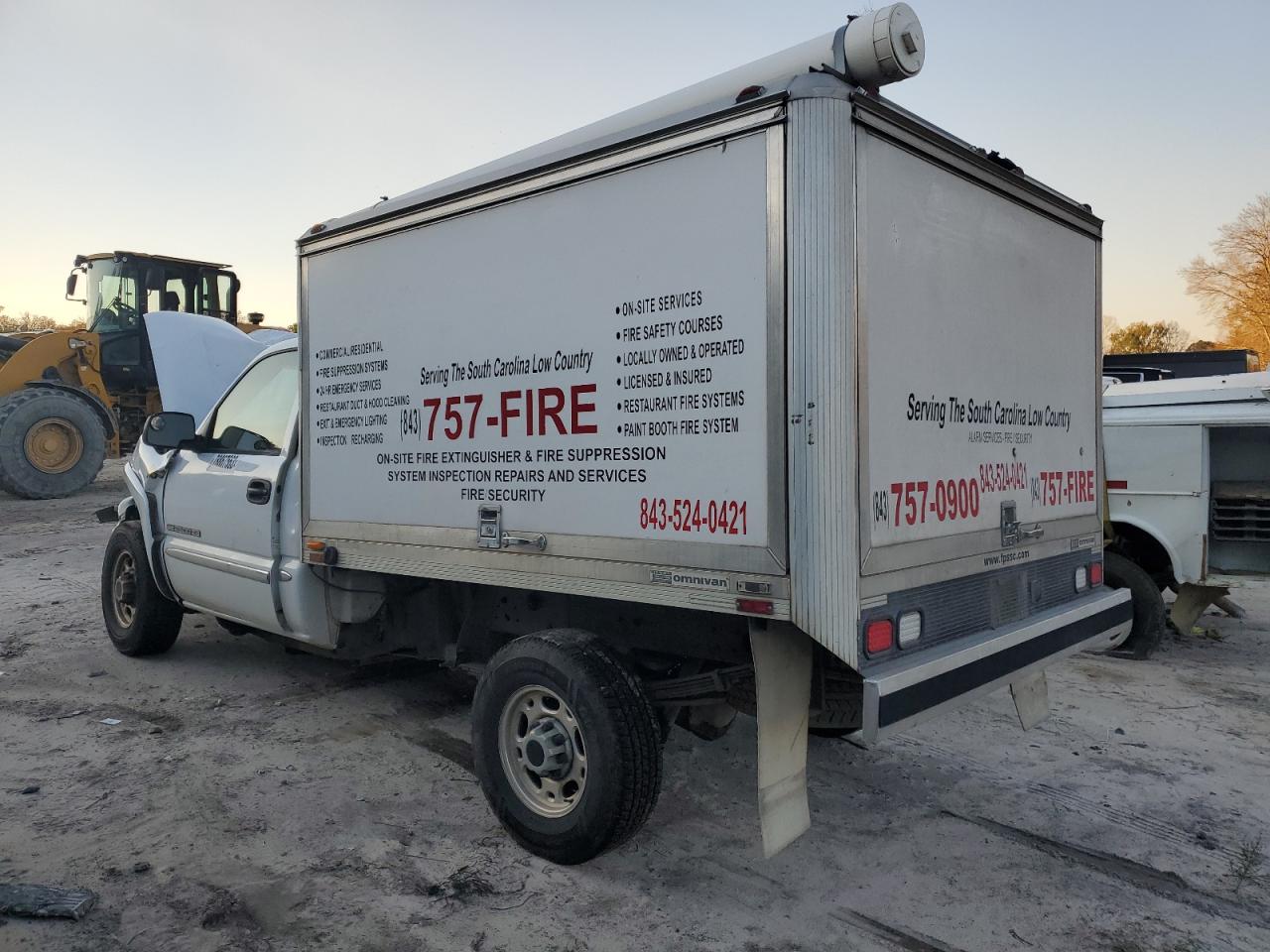 Image 2 of 2006 GMC SIERRA C2500 HEAVY DUTY 2006 with VIN 1GTHC24U36E100060