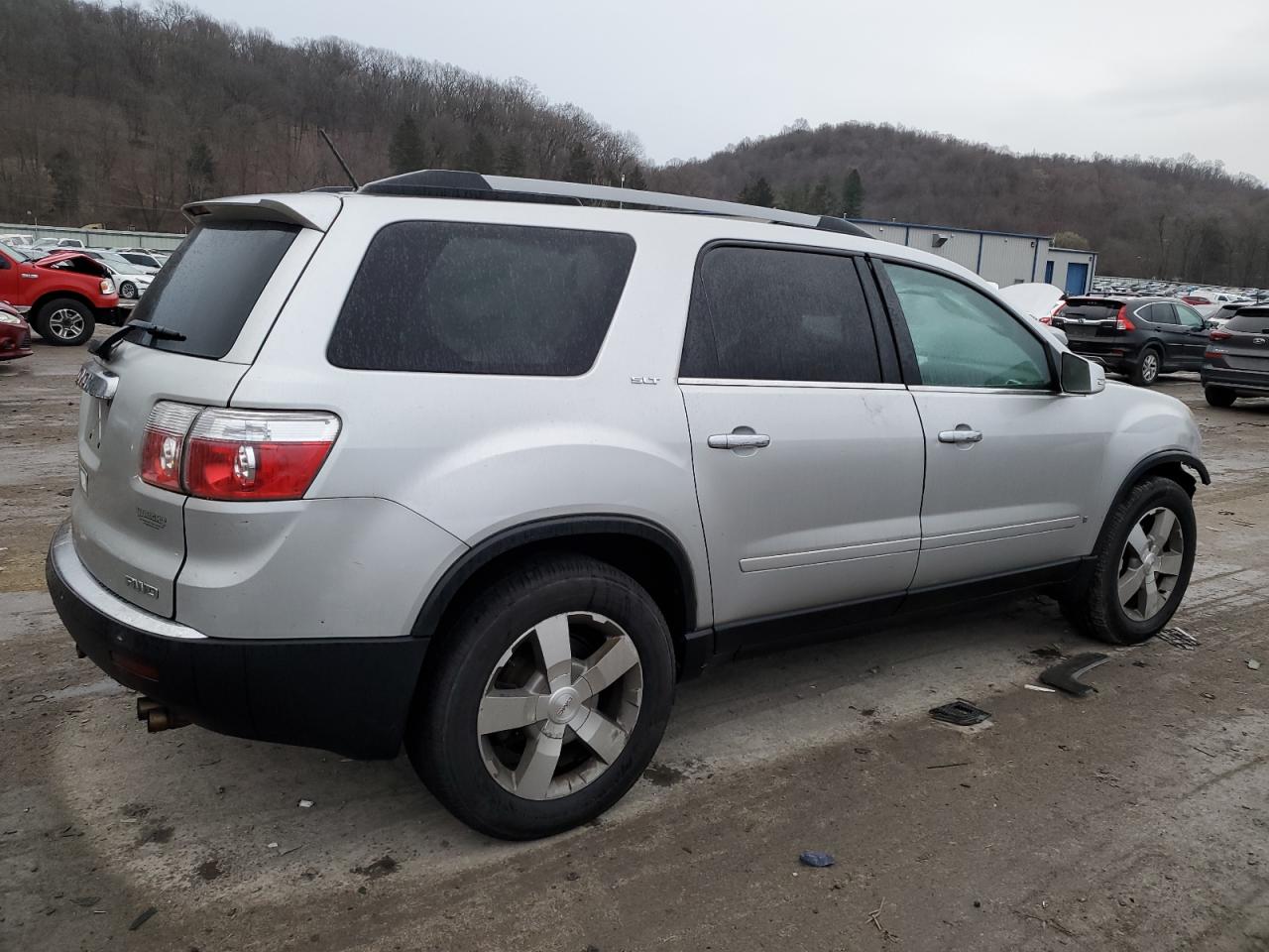 Image 3 of 2010 GMC ACADIA SLT-1 2010 with VIN 1GKLVMED8AJ153338