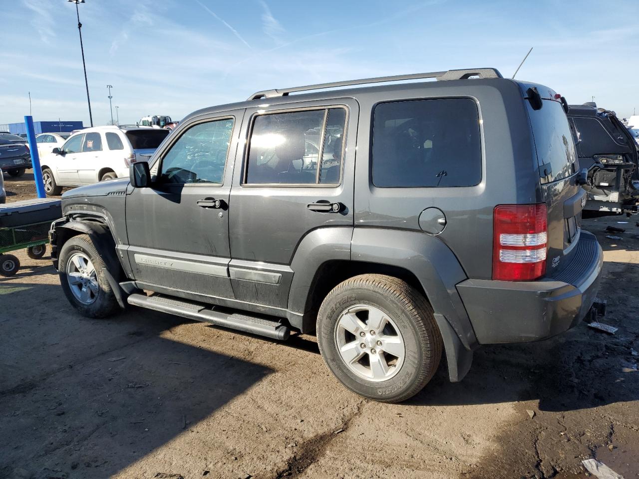 Obraz 2 z 2010 JEEP LIBERTY SPORT 2010 z VIN 1J4PP2GK6AW171454