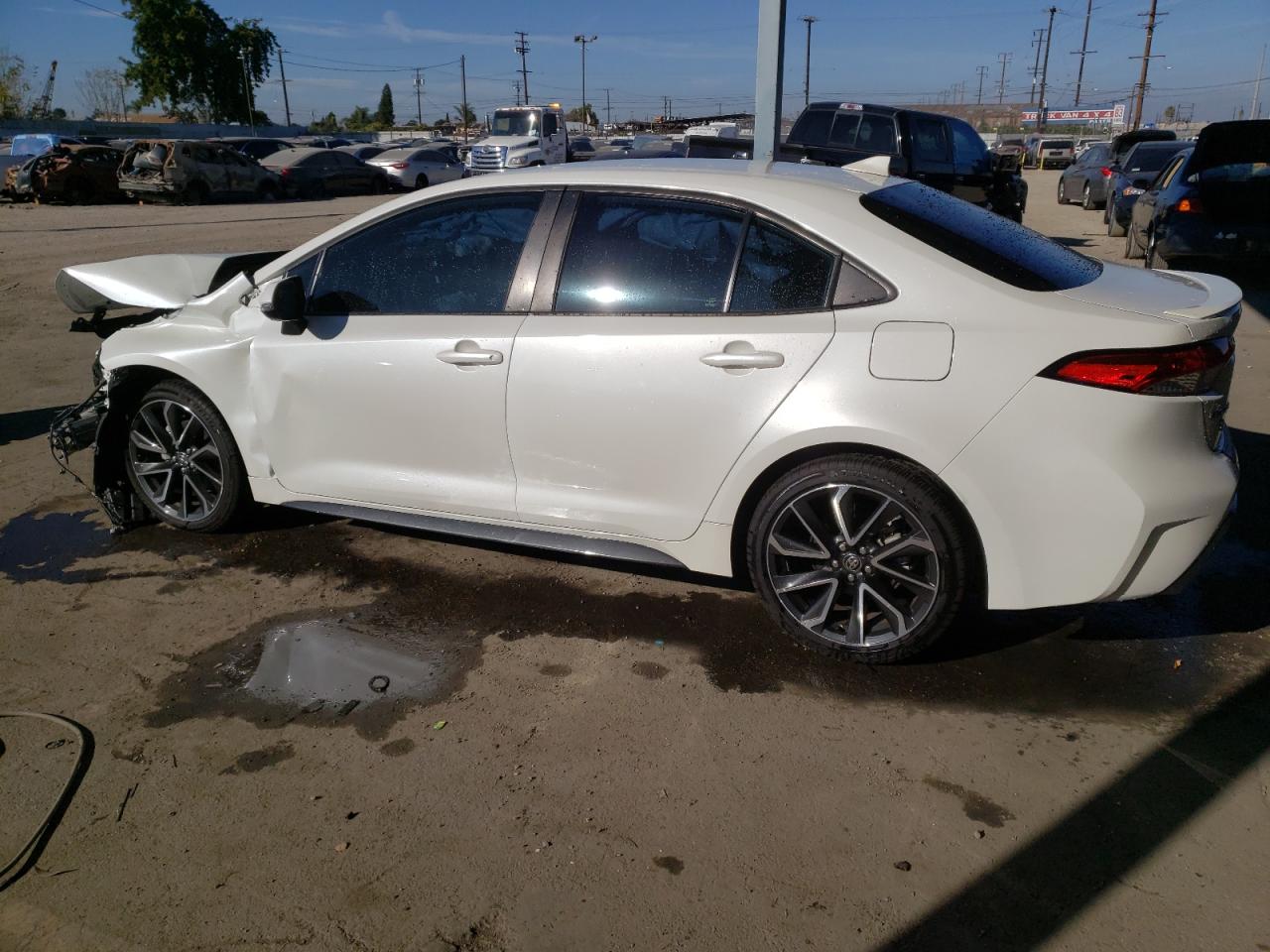 Image 2 of 2020 TOYOTA COROLLA SE 2020 with VIN 5YFS4RCE9LP033470
