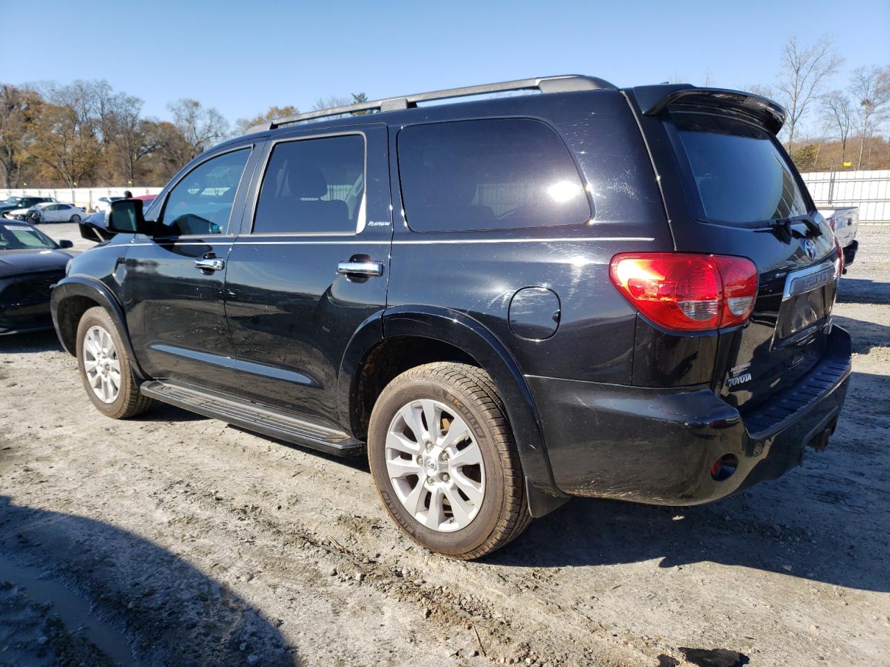 Obraz 2 z 2010 TOYOTA SEQUOIA PLATINUM 2010 z VIN 5TDYY5G16AS022610