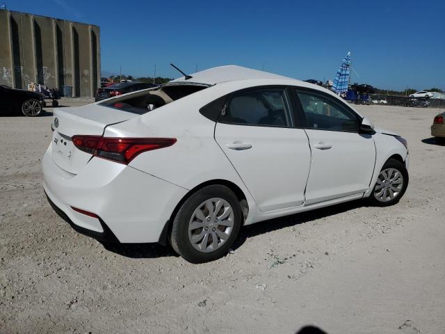 Изображение 3 2018 HYUNDAI ACCENT SE 2018 с VIN 3KPC24A39JE022224