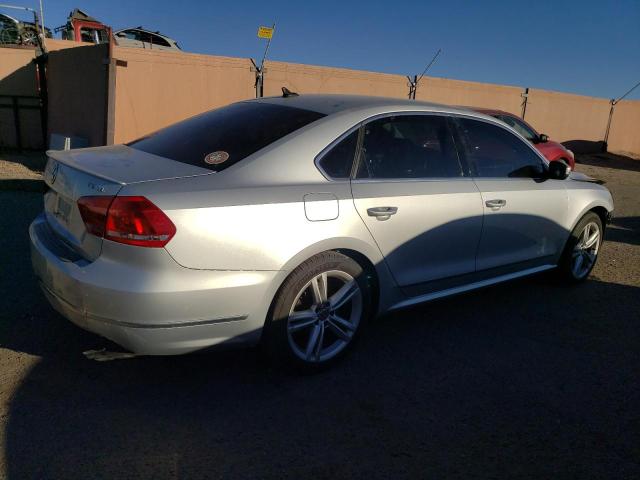 Obraz 3 z 2014 VOLKSWAGEN PASSAT SEL 2014 z VIN 1VWCS7A38EC013624