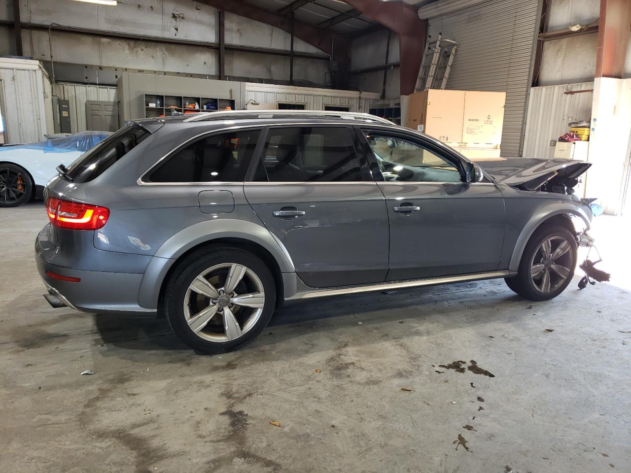 Obraz 3 z 2016 AUDI A4 ALLROAD PREMIUM PLUS 2016 z VIN WA1UFAFL1GA000613