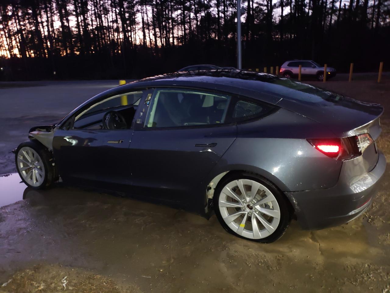 Obraz 2 z 2022 TESLA MODEL 3  2022 z VIN 5YJ3E1EA0NF288360