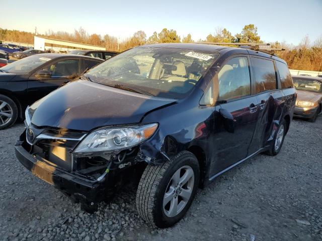 Obraz 1 z 2019 TOYOTA SIENNA LE 2019 z VIN 5TDKZ3DC8KS012546