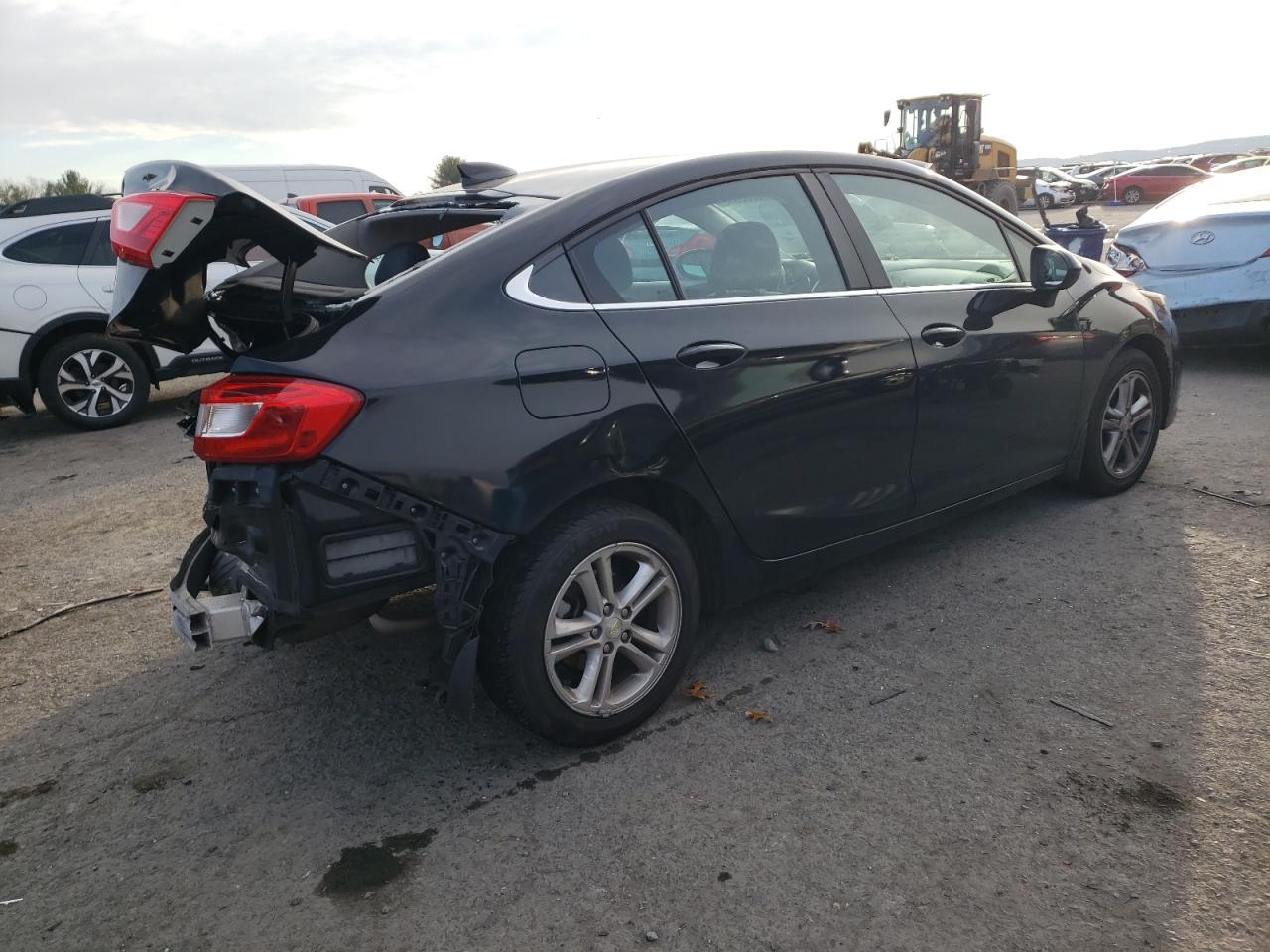 Изображение 3 2017 CHEVROLET CRUZE LT 2017 с VIN 1G1BE5SM6H7200979