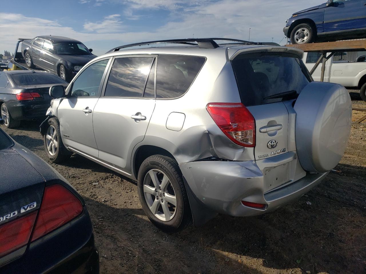 Изображение 2 2008 TOYOTA RAV4 LIMITED 2008 с VIN JTMZD31V085082575