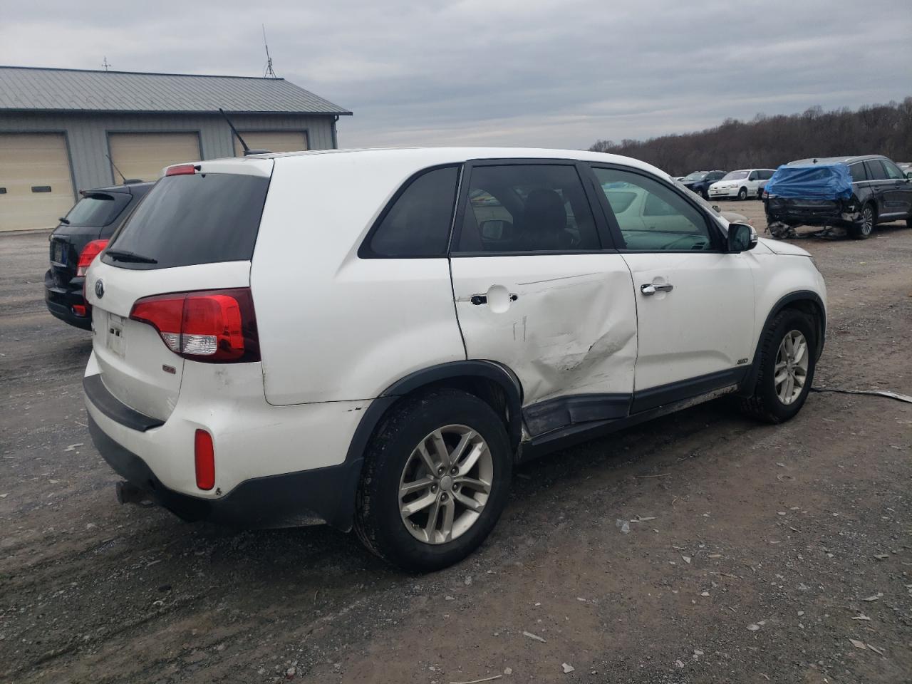 Изображение 3 2014 KIA SORENTO LX 2014 с VIN 5XYKTCA67EG519729