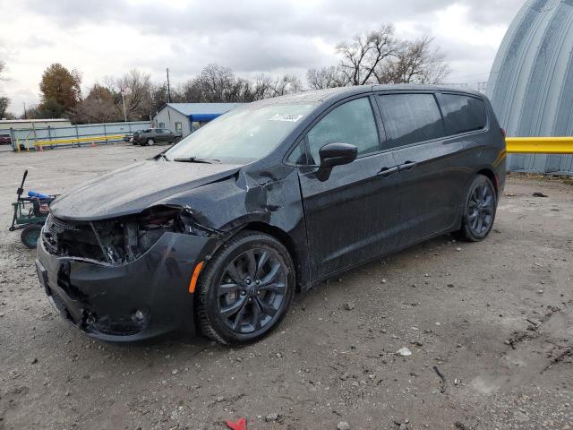 Obraz 1 z 2018 CHRYSLER PACIFICA TOURING PLUS 2018 z VIN 2C4RC1FG5JR272933