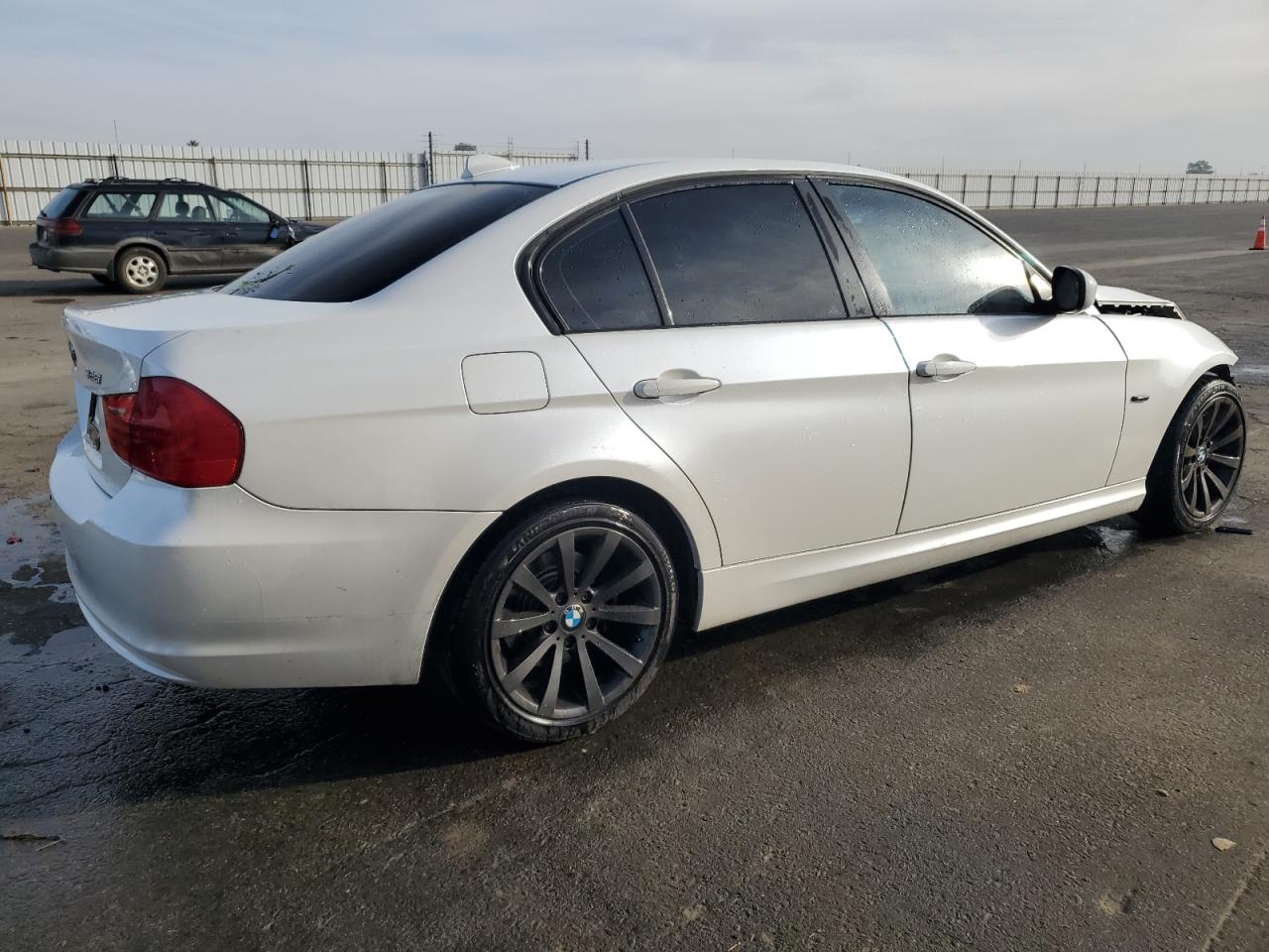 Image 3 of 2011 BMW 328 I SULEV 2011 with VIN WBAPH5C54BA446965